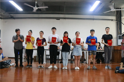 鷹潭職業播音主持培訓哪家好 來電咨詢 芳華文化藝術培訓